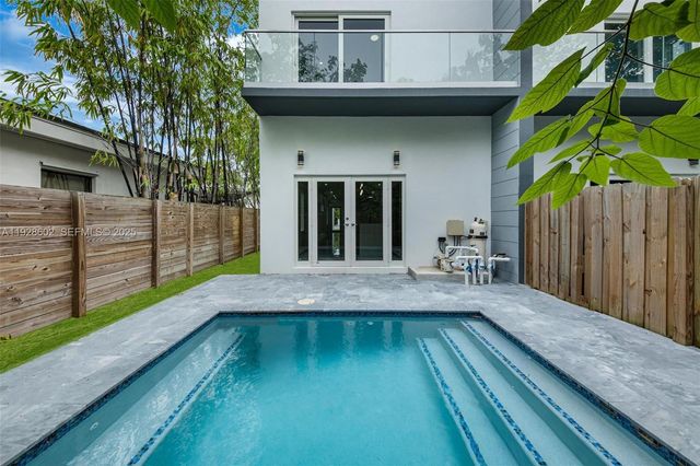 3142 Carter St 3142, Miami, FL 33133