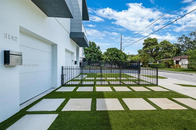 3142 Carter St 3142, Miami, FL 33133