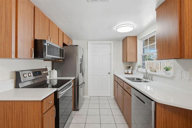 2204 SANDALWOOD DRIVE, Fern Park, FL 32730