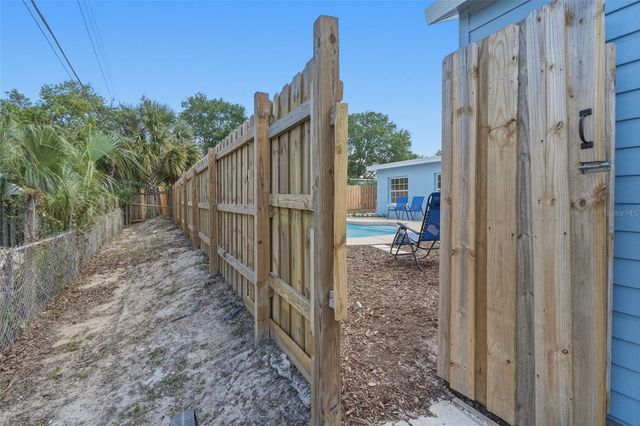 2204 SANDALWOOD DRIVE, Fern Park, FL 32730