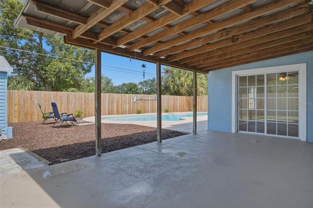 2204 SANDALWOOD DRIVE, Fern Park, FL 32730