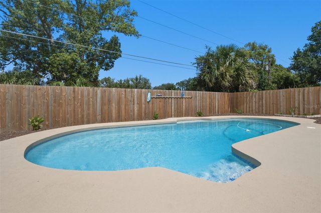 2204 SANDALWOOD DRIVE, Fern Park, FL 32730
