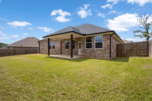 113 Hay Meadow Drive, Winona, TX 75792