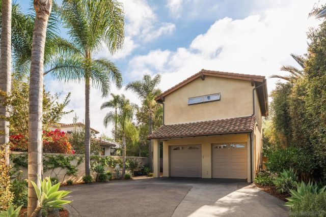 1040 Crest Dr, Encinitas, CA 92024