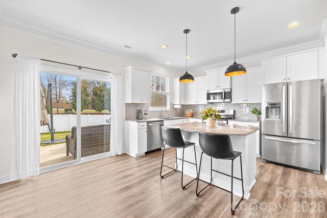 115 W Americana Drive, Mooresville, NC 28115