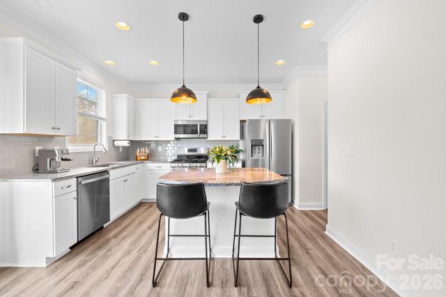 115 W Americana Drive, Mooresville, NC 28115