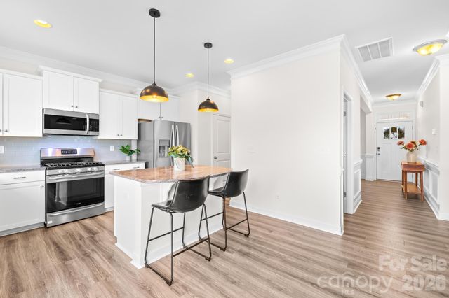 115 W Americana Drive, Mooresville, NC 28115