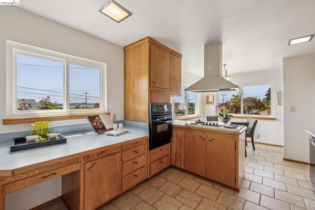 2308 San Mateo St, Richmond, CA 94804