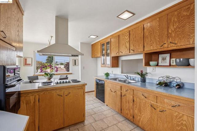 2308 San Mateo St, Richmond, CA 94804
