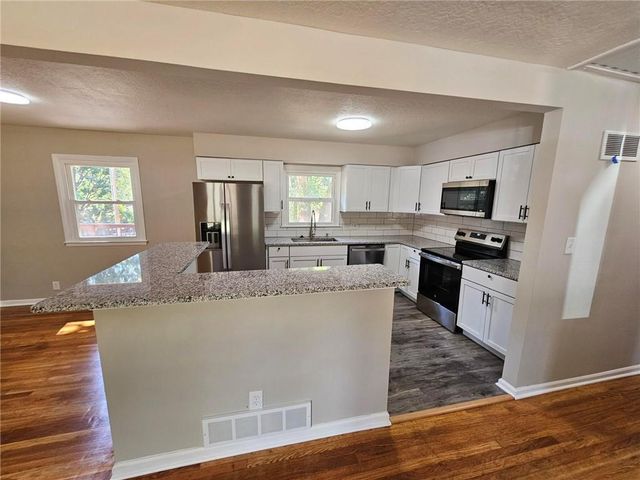 3701 S Greenwich Lane, Independence, MO 64055