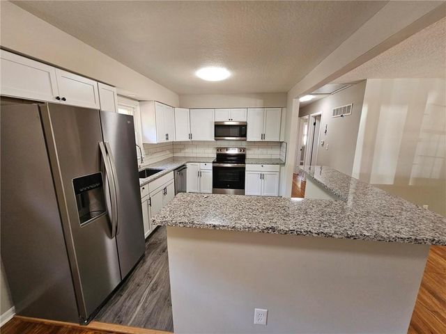 3701 S Greenwich Lane, Independence, MO 64055