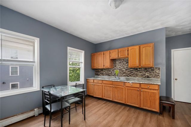346 Douglas Avenue, Providence, RI 02908