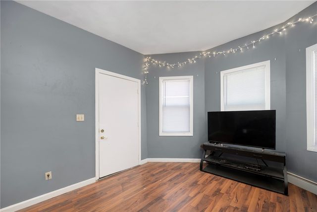 346 Douglas Avenue, Providence, RI 02908