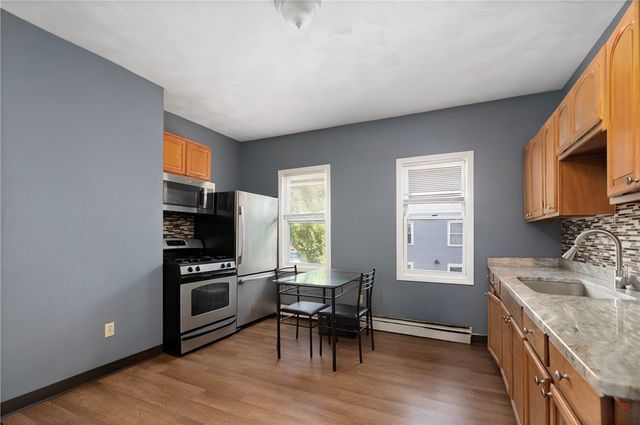 346 Douglas Avenue, Providence, RI 02908