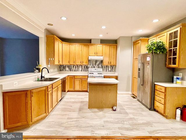 12402 FALCONBRIDGE DR, North Potomac, MD 20878