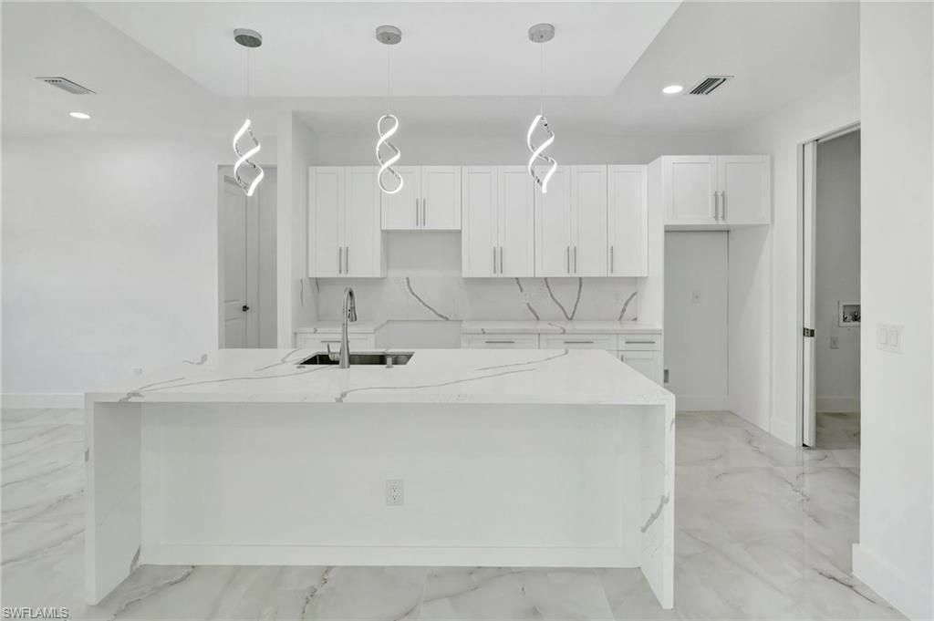 803 16th ST, LEHIGH ACRES, FL 33972 — photo 2