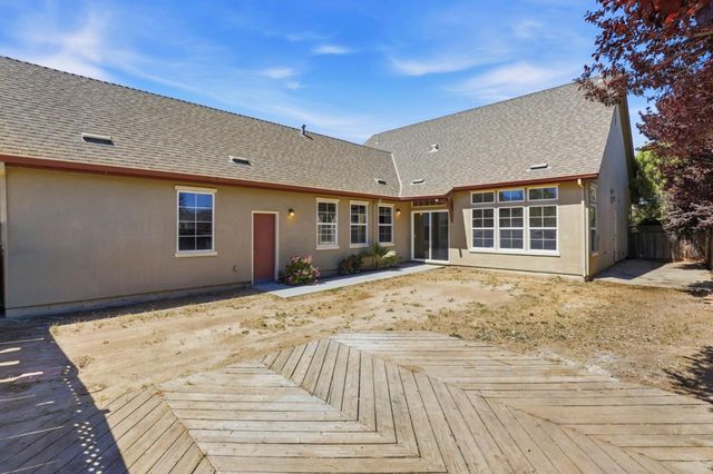 631 Elm Avenue, Greenfield, CA 93927