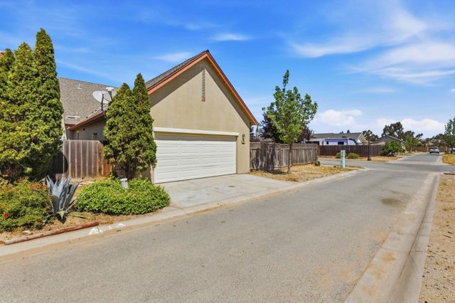 631 Elm Avenue, Greenfield, CA 93927