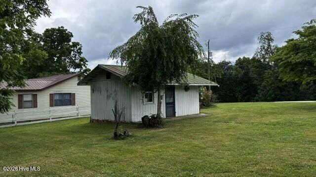 17 Moore Street, Andrews, NC 28901