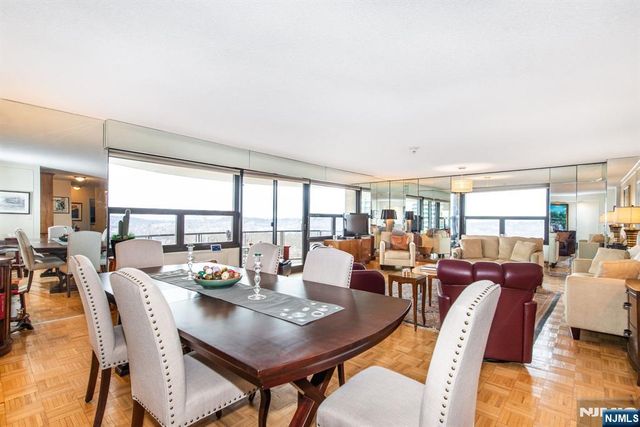 2 Claridge Drive 4MW, Verona, NJ 07044