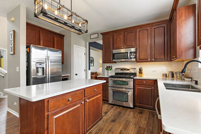 4951 Thistle Lane, Lake In The Hills, IL 60156