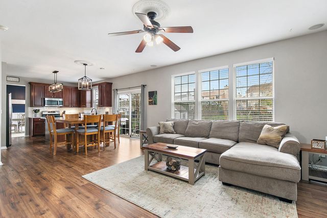 4951 Thistle Lane, Lake In The Hills, IL 60156