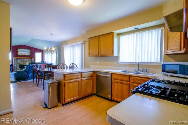 5973 Cottonwood Drive, Ypsilanti, MI 48197