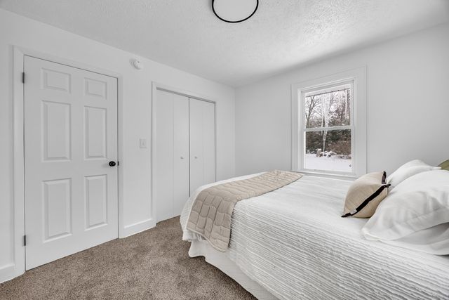 2621 Poe Avenue SW, Wyoming, MI 49509