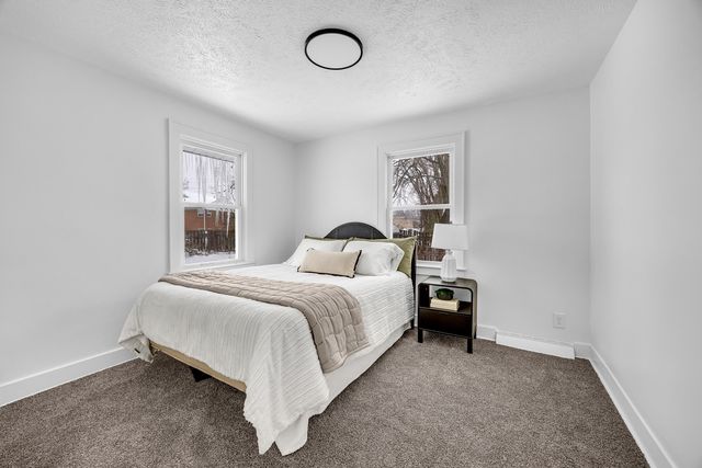 2621 Poe Avenue SW, Wyoming, MI 49509