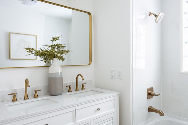 2621 Poe Avenue SW, Wyoming, MI 49509