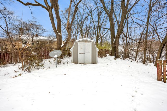 2621 Poe Avenue SW, Wyoming, MI 49509