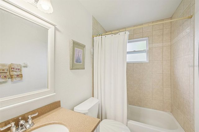 2908 AVENUE C, Holmes Beach, FL 34217