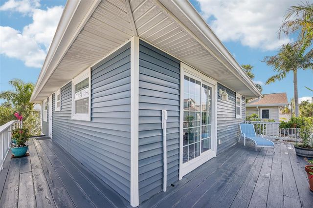2908 AVENUE C, Holmes Beach, FL 34217