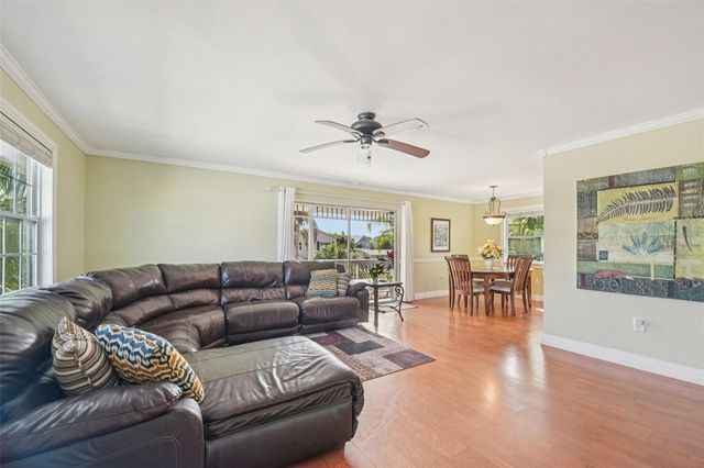 2908 AVENUE C, Holmes Beach, FL 34217