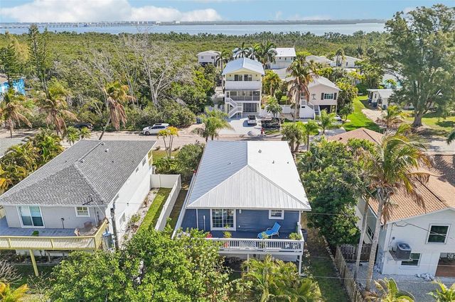 2908 AVENUE C, Holmes Beach, FL 34217