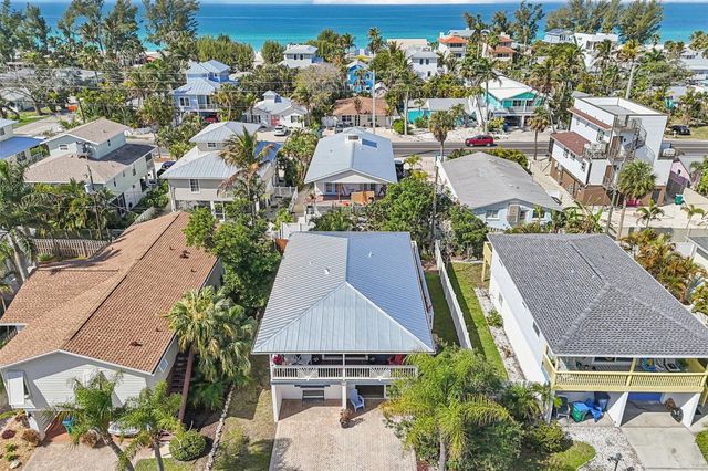 2908 AVENUE C, Holmes Beach, FL 34217