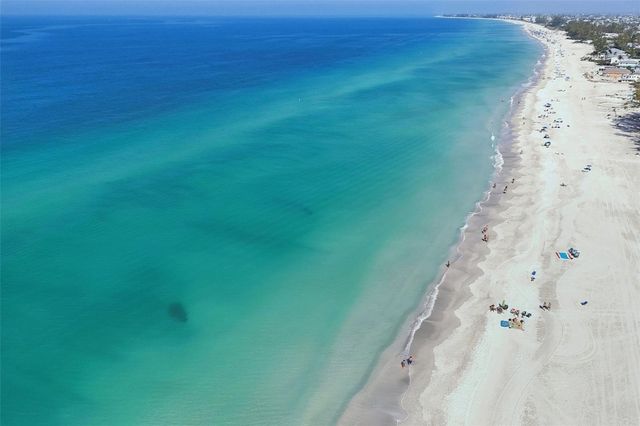 2908 AVENUE C, Holmes Beach, FL 34217