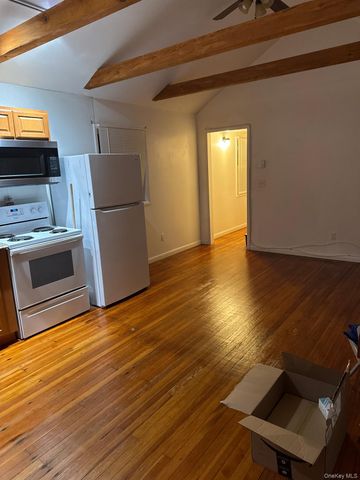 198 South Street, Marlboro, NY 12542