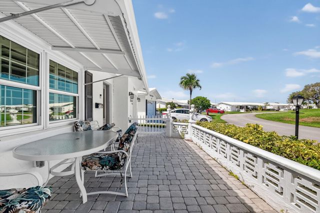 2019 Vastine Drive, Boynton Beach, FL 33426