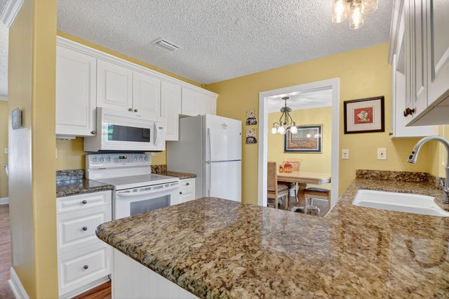 2019 Vastine Drive, Boynton Beach, FL 33426