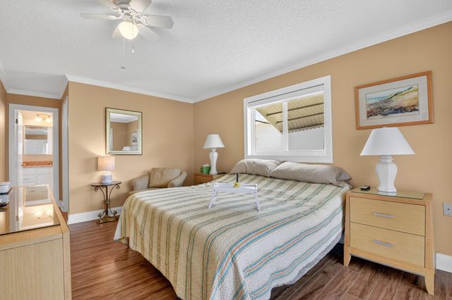 2019 Vastine Drive, Boynton Beach, FL 33426