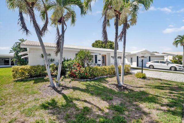 2019 Vastine Drive, Boynton Beach, FL 33426
