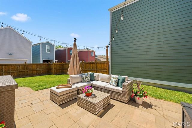 3269 Camp Street, St Charles, MO 63301