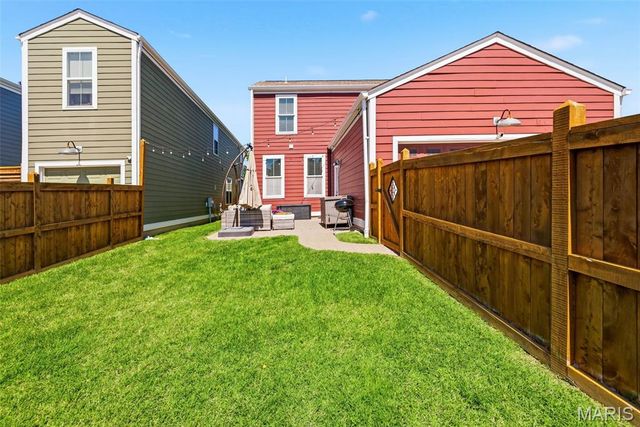 3269 Camp Street, St Charles, MO 63301