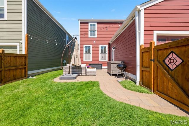 3269 Camp Street, St Charles, MO 63301