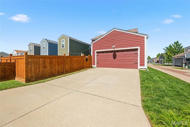 3269 Camp Street, St Charles, MO 63301
