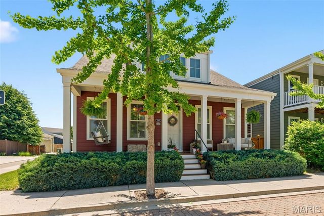 3269 Camp Street, St Charles, MO 63301