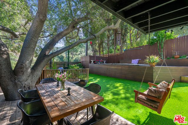 20402 Paradise Lane, Topanga (los Angeles), CA 90290