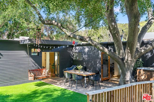 20402 Paradise Lane, Topanga (los Angeles), CA 90290