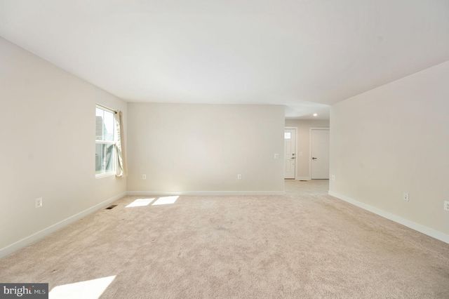 7106 BAGPIPE LN, King George, VA 22485